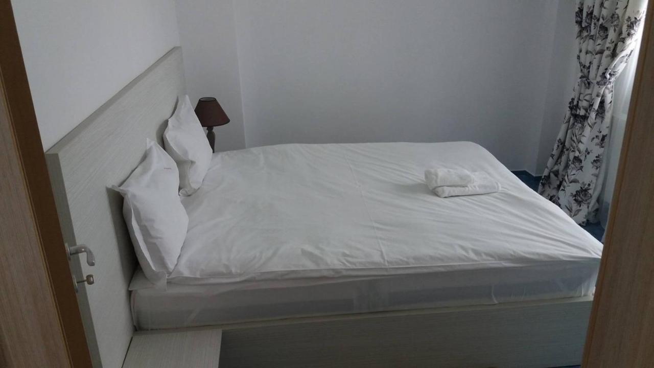 Nova Hotel Popesti-Leordeni